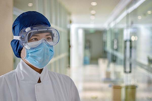 Consultation et soins en infectiologie à l'EPSNF - Etablissement de Santé des Fresnes Consultation et soins en infectiologie à l'EPSNF - Etablissement de Santé des Fresnes