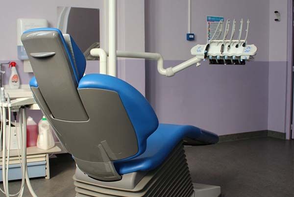 Une consultation hebdomadaire délivrée par un chirurgien dentiste à l'EPSNF - Fresnes Une consultation hebdomadaire délivrée par un chirurgien dentiste à l'EPSNF - Fresnes